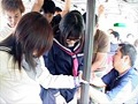 バス痴漢凌辱8時間 レズのおまけ付き　サンプル画像03